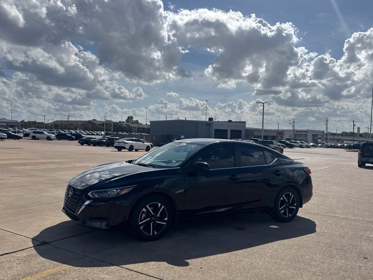 Used 2025 Nissan Sentra SV w/ Trunk Package FWD image 14