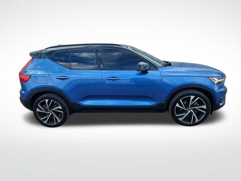 Used 2021 Volvo XC40 T5 R-Design w/ Protection Package AWD/4WD image 7