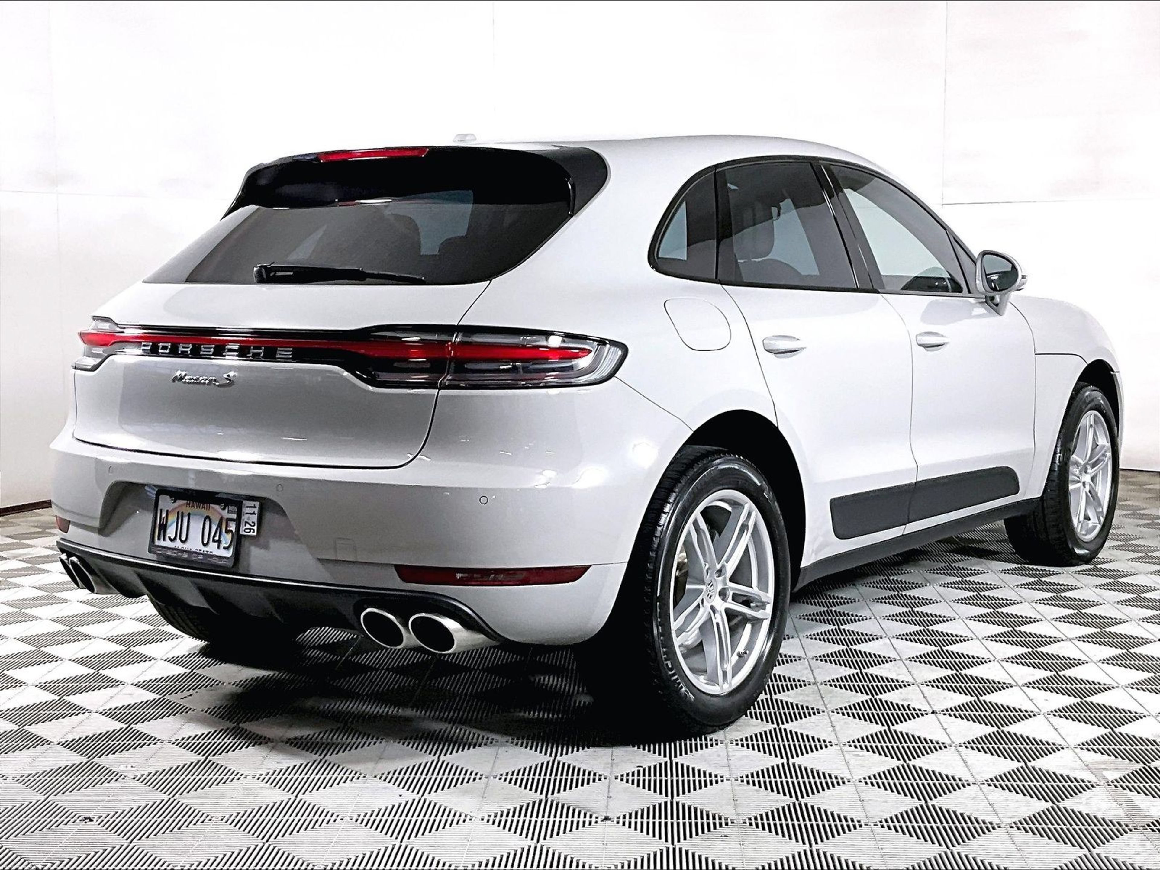 Certified 2021 Porsche Macan S AWD/4WD image 9