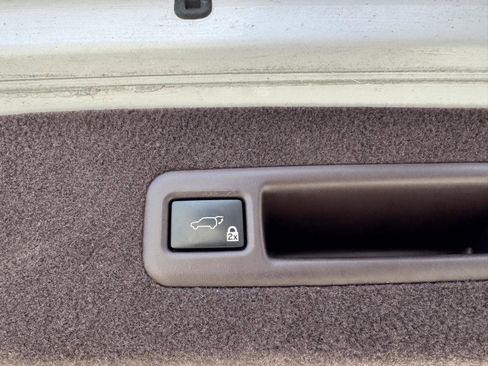 Used 2018 Lexus RX 350L Luxury w/ Accessory Package image 24