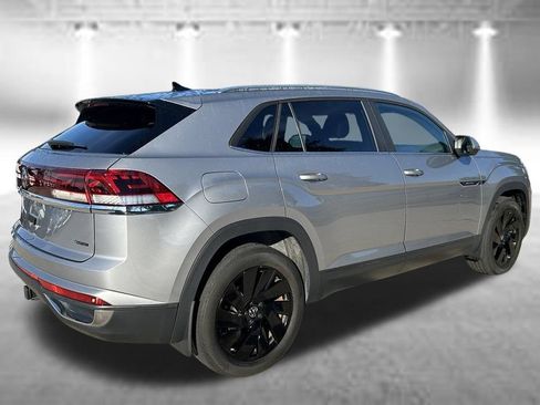 Certified 2024 Volkswagen Atlas Cross Sport SE AWD/4WD image 6