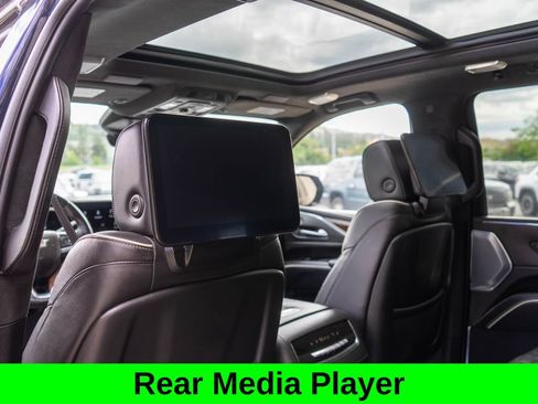Used 2024 Cadillac Escalade ESV Premium Luxury Platinum AWD/4WD image 15