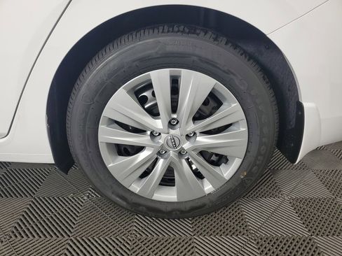 New 2025 Nissan Sentra S image 29