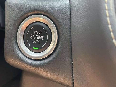 Used 2024 Chevrolet Tahoe Premier RWD image 23