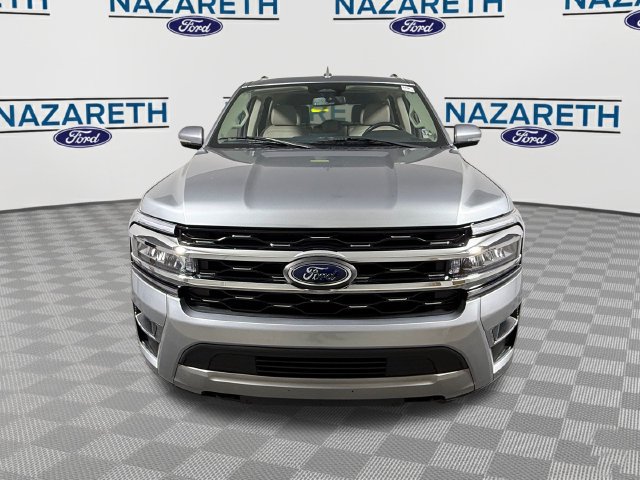 Used 2023 Ford Expedition Max Limited AWD/4WD image 2
