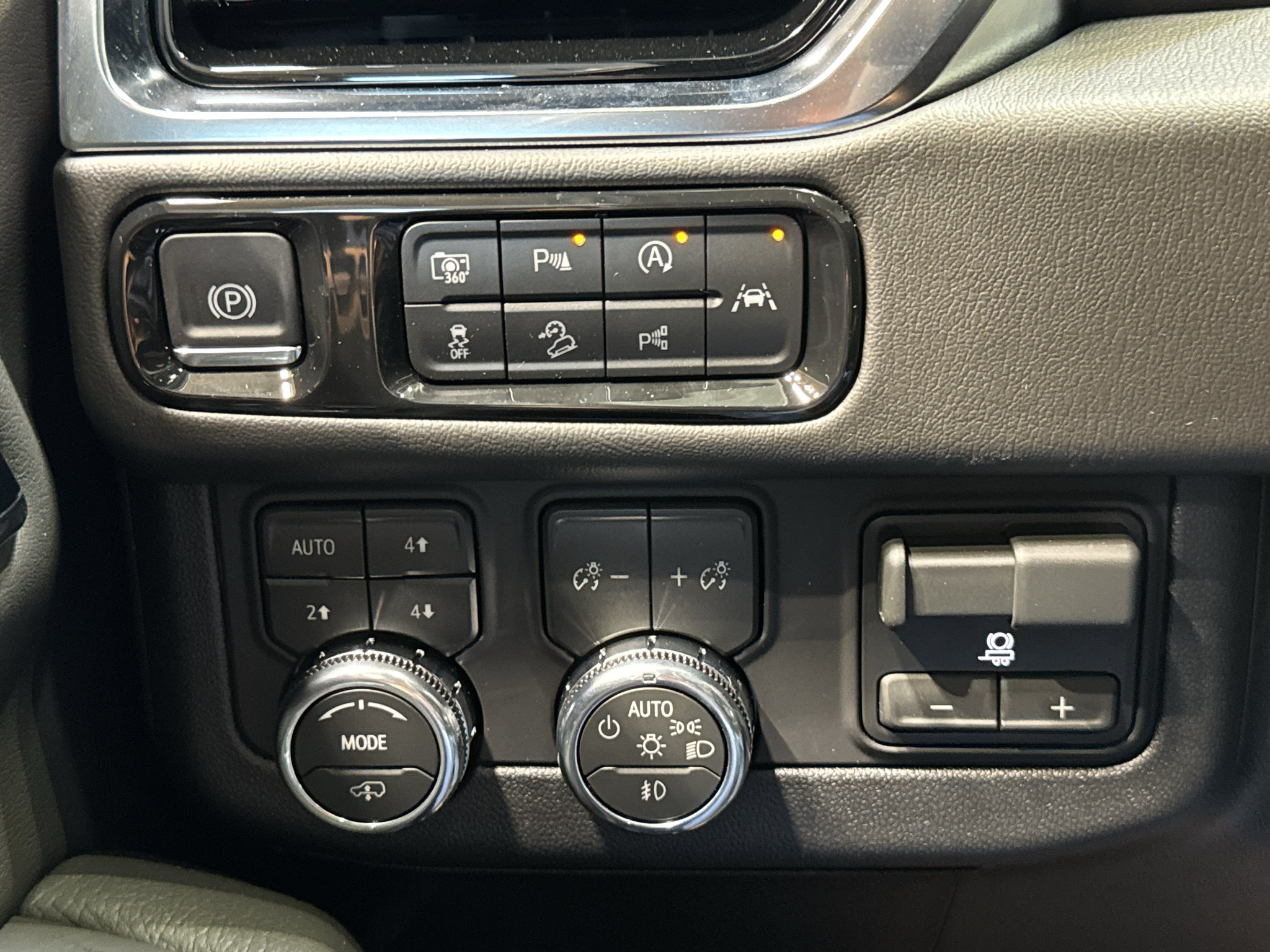New 2027 GMC Yukon Denali w/ Denali Reserve Package AWD/4WD image 37