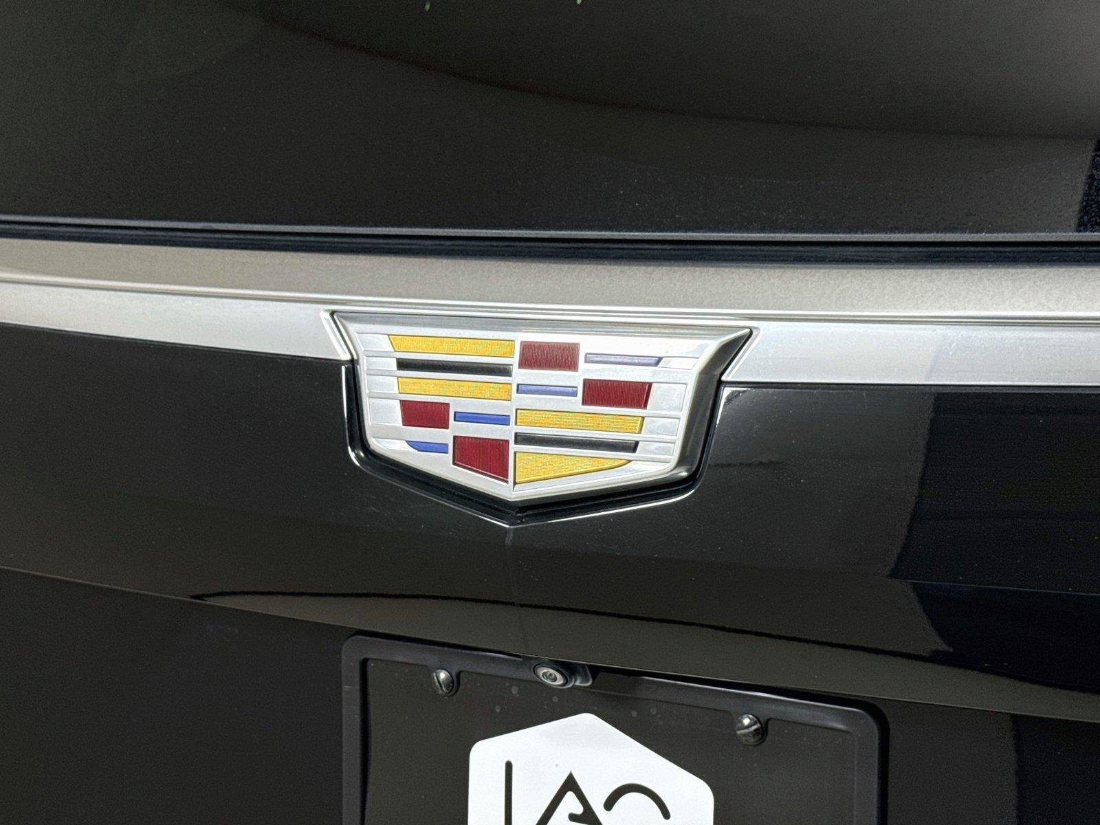 Used 2022 Cadillac Escalade Luxury AWD/4WD image 32