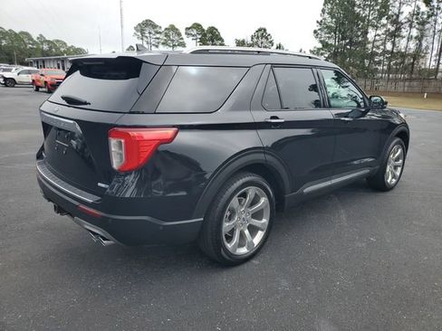Used 2020 Ford Explorer Platinum w/ Premium Technology Package image 6