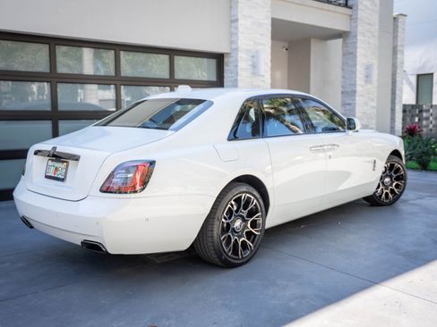 Used 2022 Rolls-Royce Ghost Black Badge AWD/4WD image 14
