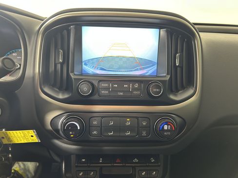 Used 2017 Chevrolet Colorado Z71 AWD/4WD image 20