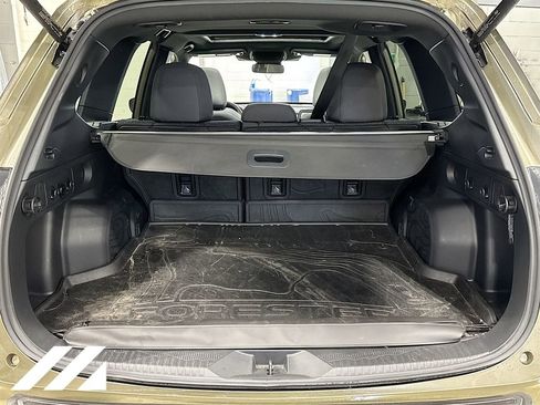 Used 2025 Subaru Forester Premium AWD/4WD image 27