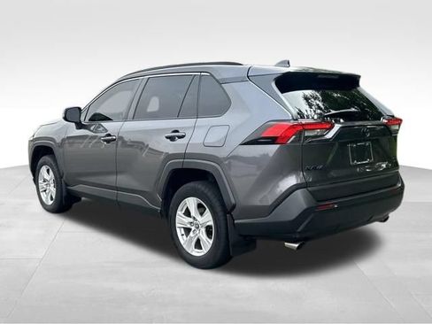 Used 2021 Toyota RAV4 XLE AWD/4WD image 3