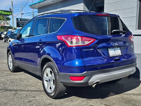 Used 2015 Ford Escape SE w/ Equipment Group 201A AWD/4WD image 3
