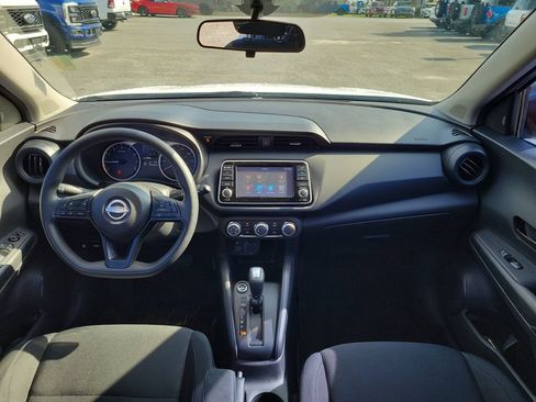 Used 2024 Nissan Kicks S FWD image 11