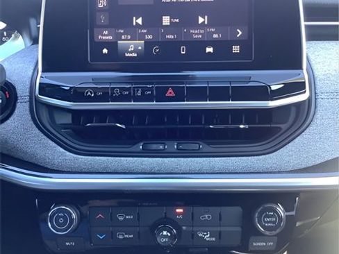 Certified 2025 Jeep Compass Sport image 15