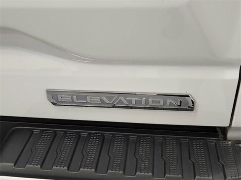 Used 2023 GMC Sierra 1500 Elevation image 34