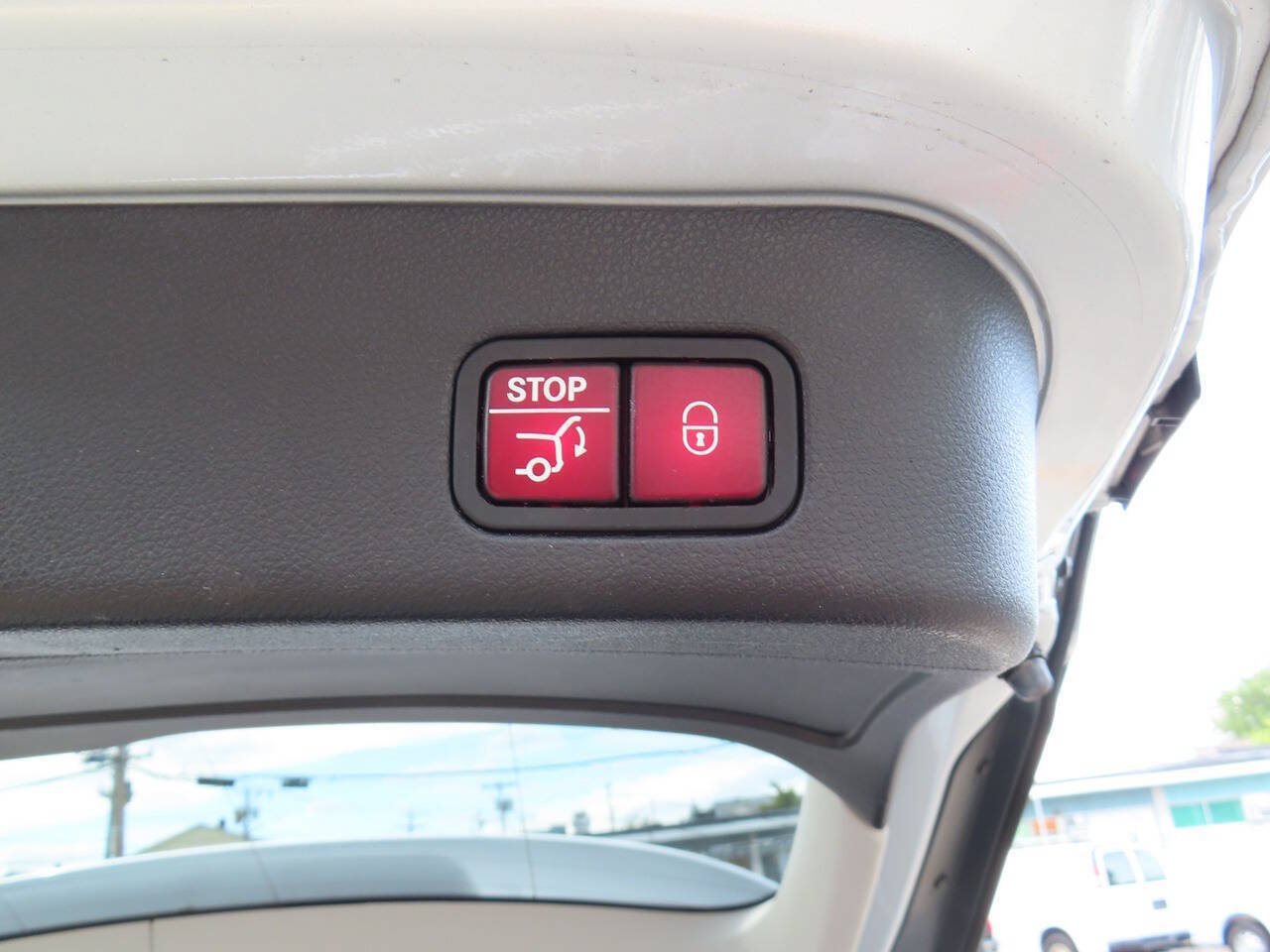 Used 2015 Mercedes-Benz ML 350 4MATIC image 10