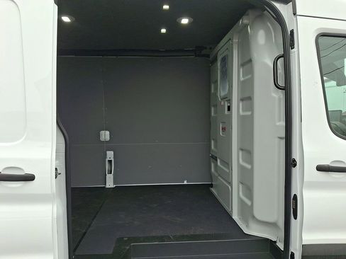 New 2026 Ford Transit 250 148 Medium Roof Extended AWD image 6