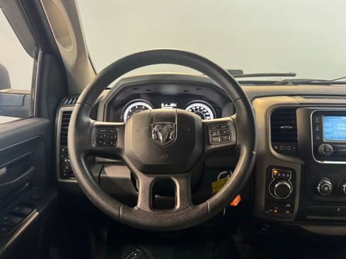 Used 2014 RAM 1500 Express w/ Black Ram 1500 Express Group AWD/4WD image 9