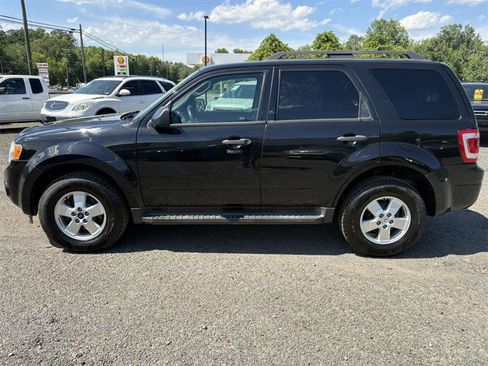 Used 2011 Ford Escape XLT w/ 201A Rapid Spec Order Code AWD/4WD image 2