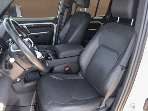 Used 2023 Land Rover Defender 110 S AWD/4WD image 7