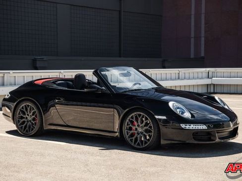 Used 2005 Porsche 911 Carrera S image 41