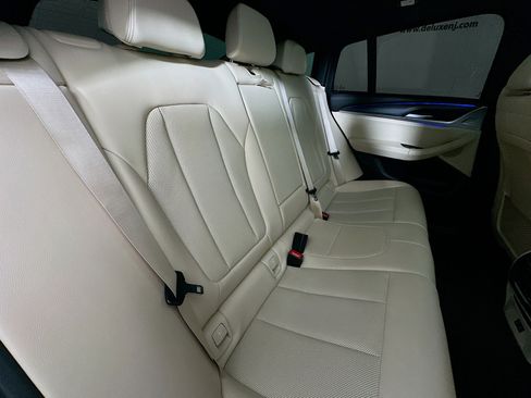 Used 2022 BMW X4 xDrive30i w/ M Sport Package image 28