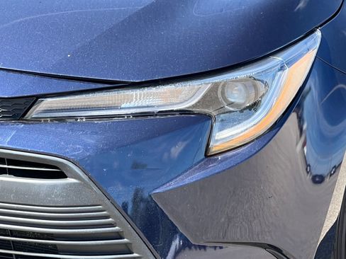 Used 2023 Toyota Corolla LE FWD image 32