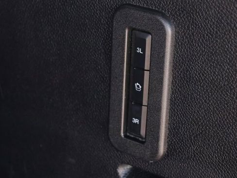 Used 2017 Ford Expedition EL XLT w/ Equipment Group 201A AWD/4WD image 9