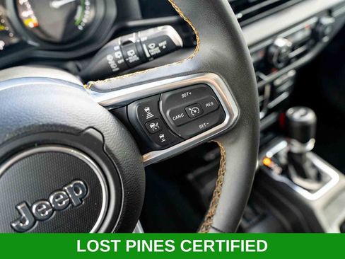Used 2024 Jeep Wrangler Unlimited Sahara AWD/4WD image 16