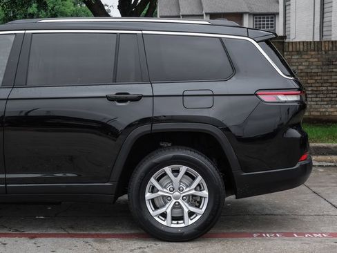 Used 2022 Jeep Grand Cherokee L Limited AWD/4WD image 23