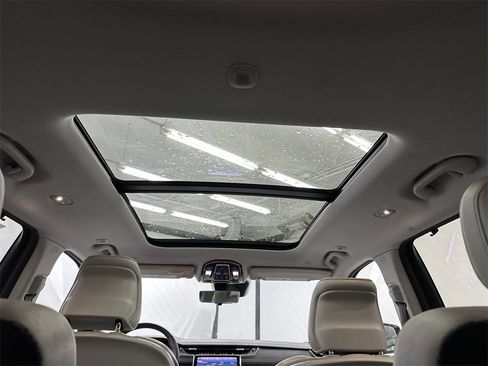 Used 2021 Jeep Grand Cherokee L Overland w/ Advanced Protech Group III image 22