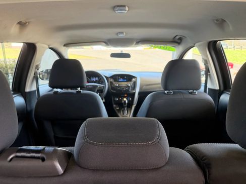 Used 2016 Ford Focus SE FWD image 21