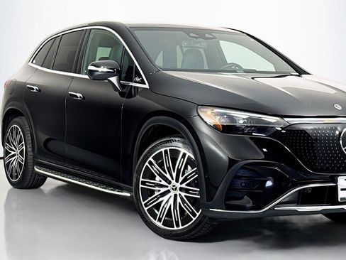 Used 2023 Mercedes-Benz EQE 500 4MATIC SUV image 12