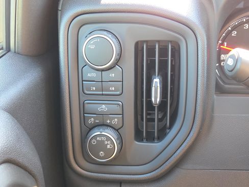 New 2026 Chevrolet Silverado 1500 Custom Trail Boss w/ Dark Appearance Package image 23