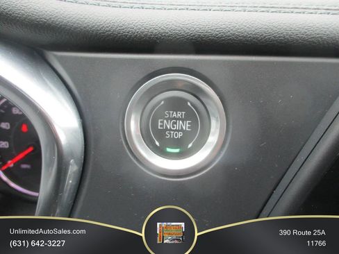 Used 2020 Chevrolet Blazer LT FWD image 11