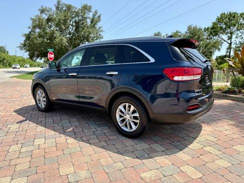 Used 2016 Kia Sorento LX AWD 4dr SUV w/ LX Convenience Package image 5