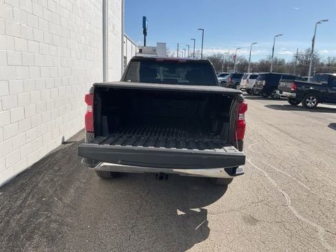 Used 2023 Chevrolet Silverado 1500 LT image 8