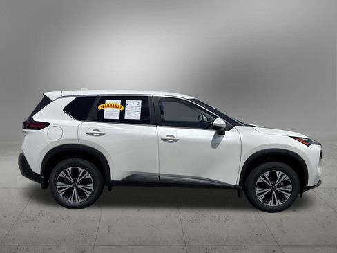 Used 2023 Nissan Rogue SV AWD/4WD image 5