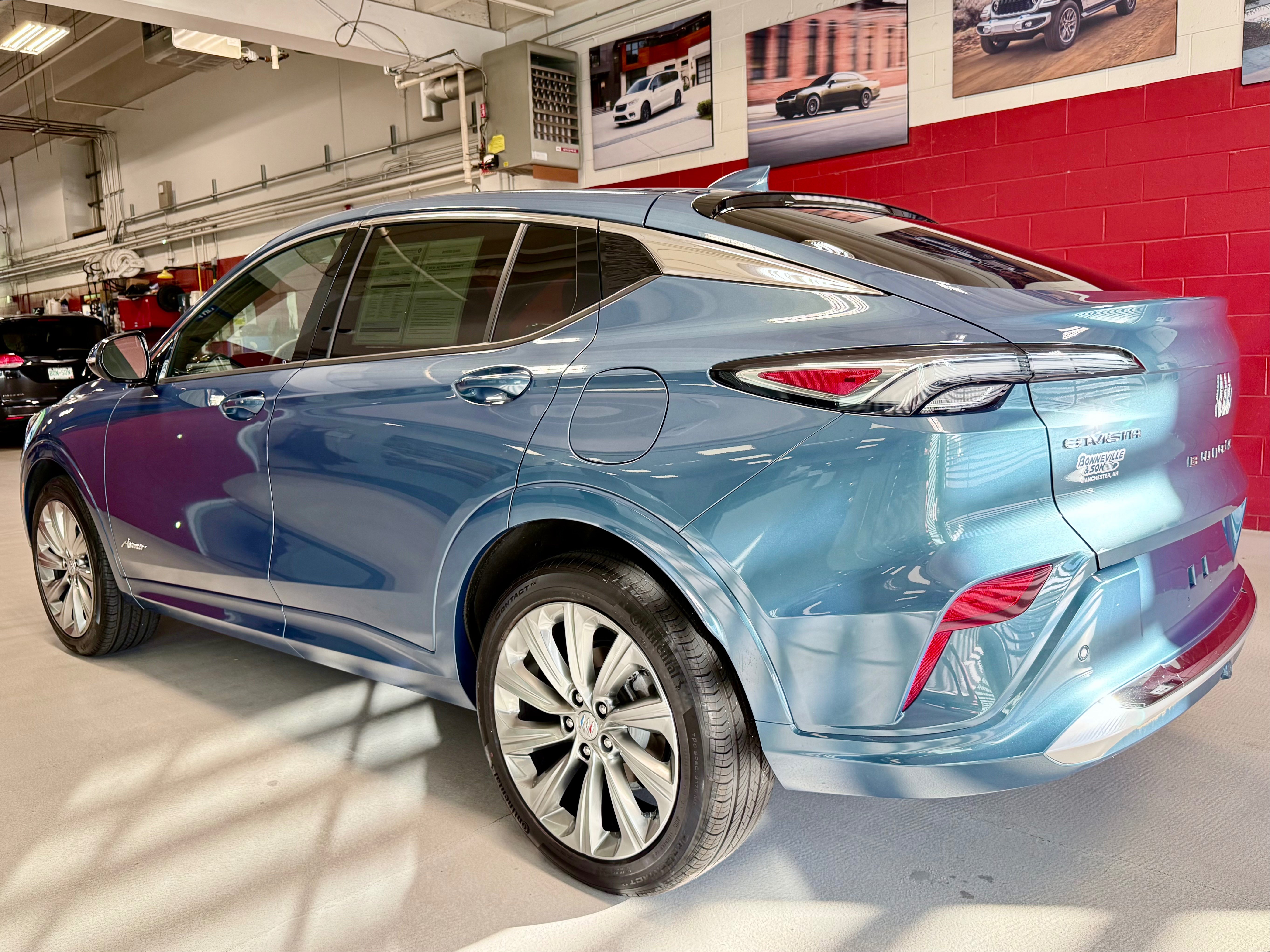 Used 2025 Buick Envista Avenir FWD image 5