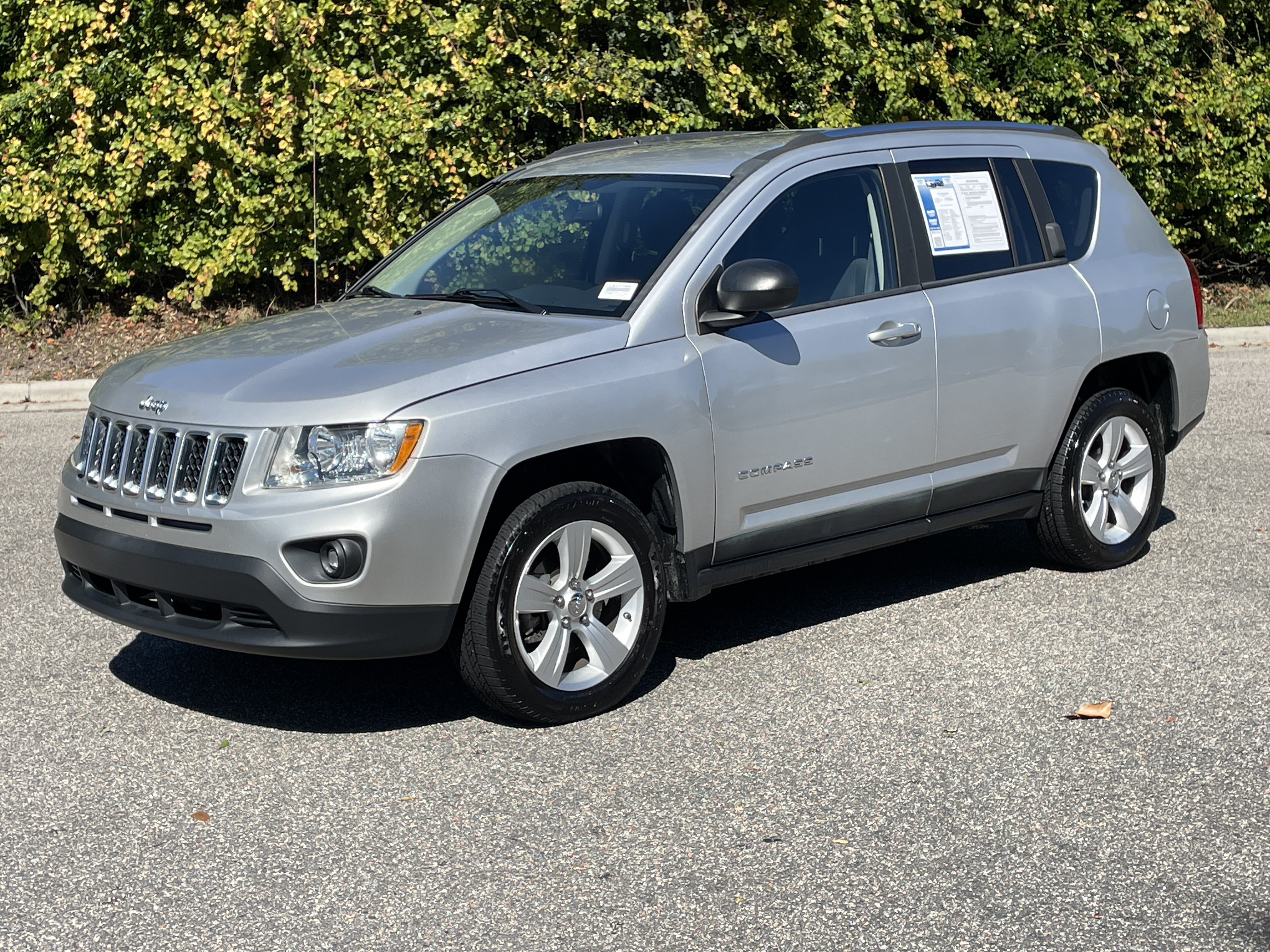 Used 2011 Jeep Compass 2WD image 4