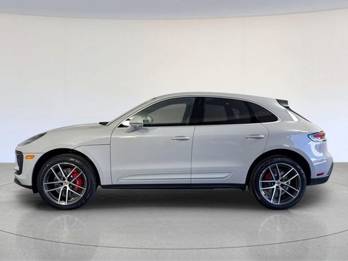 New 2026 Porsche Macan S image 2