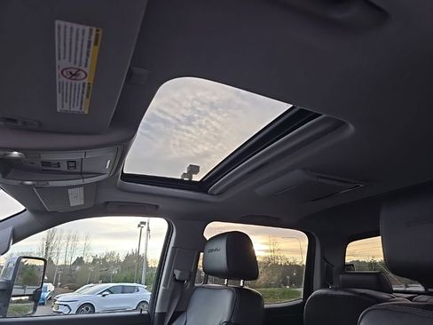 Used 2015 GMC Sierra 2500 Denali w/ Duramax Plus Package image 3