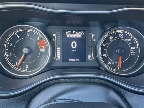 Used 2021 Jeep Cherokee Latitude Plus image 25