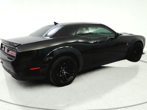 Used 2022 Dodge Challenger R/T Scat Pack RWD image 7