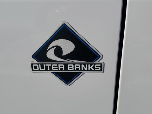 New 2025 Ford Bronco Outer Banks image 11