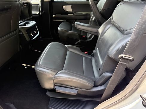 Used 2025 Ford Expedition Active AWD/4WD image 20