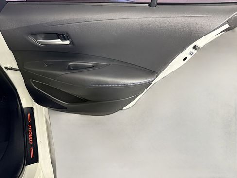 Used 2020 Toyota Corolla SE image 27