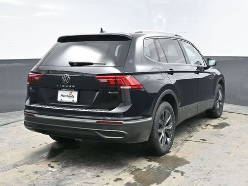 Used 2022 Volkswagen Tiguan SE image 6