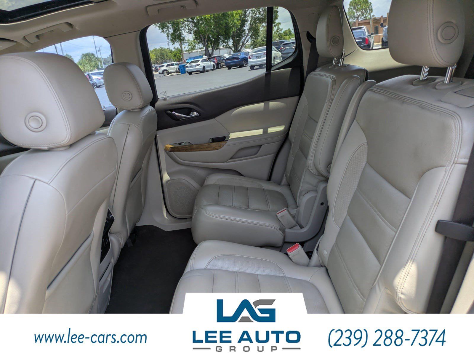Used 2017 GMC Acadia Denali w/ Technology Package FWD image 12
